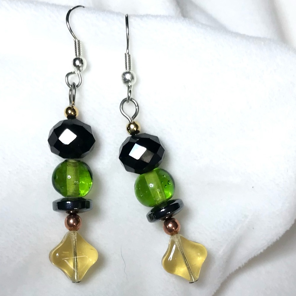 Handmade Earrings with Vintage & Modern Elements (E109-1H)